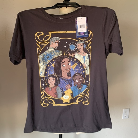 Disney Tops - Disney Wish Character Tee in Black and Gold